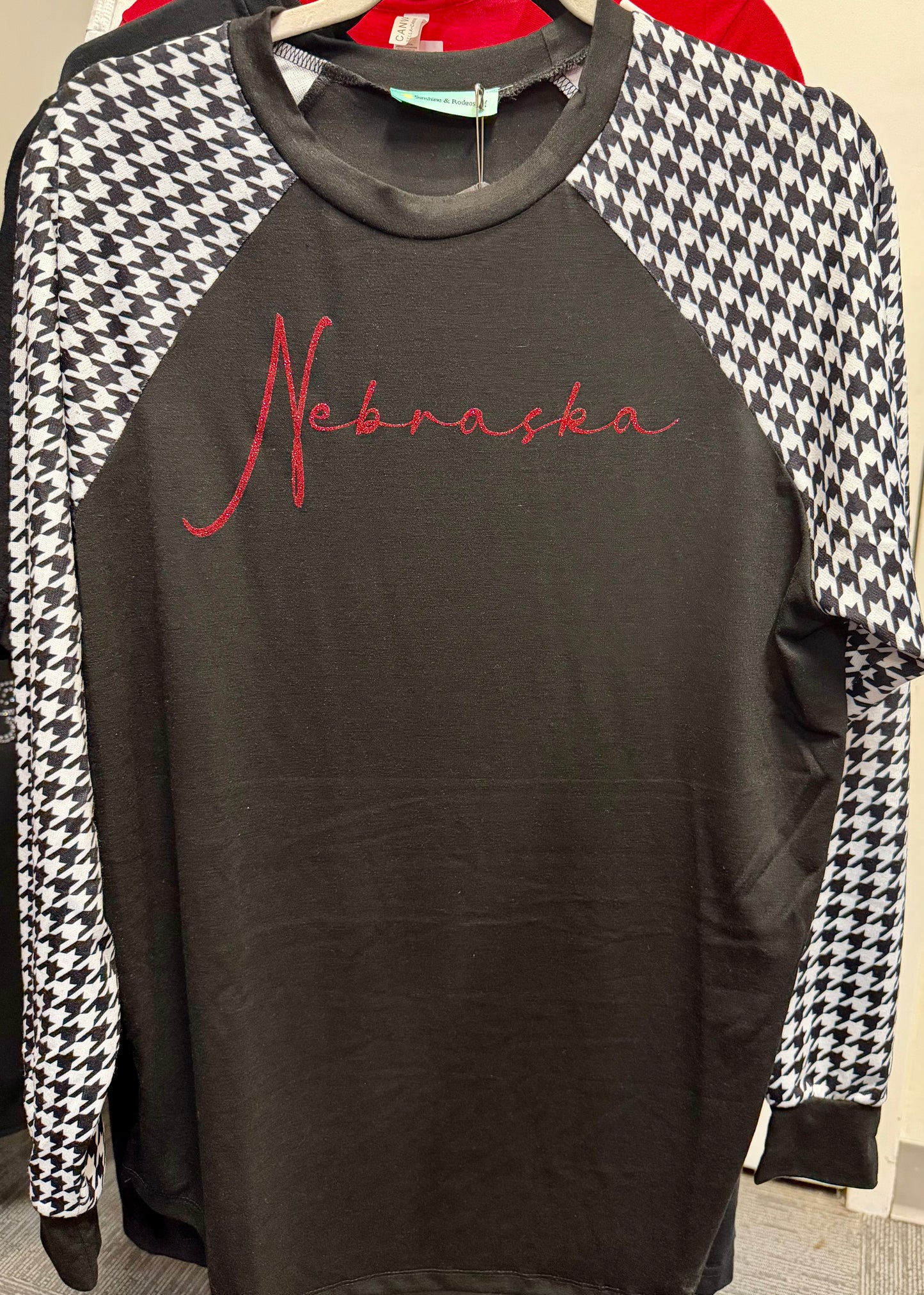 HOUNDS TOOTH BLACK LONG SLEEVE NEBRASKA SCRIPT