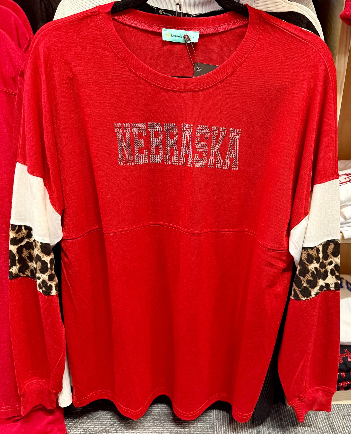 RED LONG SLEEVE ANIMAL PRINT ACCENT