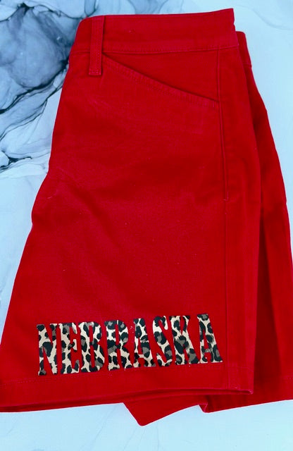 RED NEBRASKA CHINO SHORTS