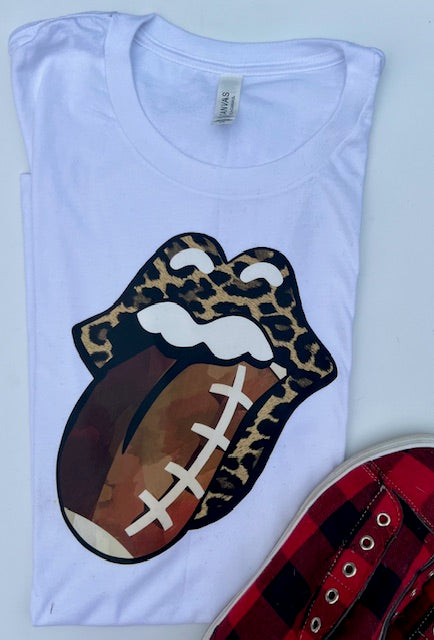 FOOTBALL TOUNGE