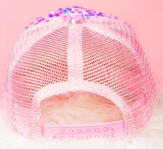 MESMERIZING SIGHT MESH CAP