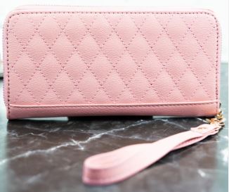 TAYTUM UILTED WRISTLET WALLET