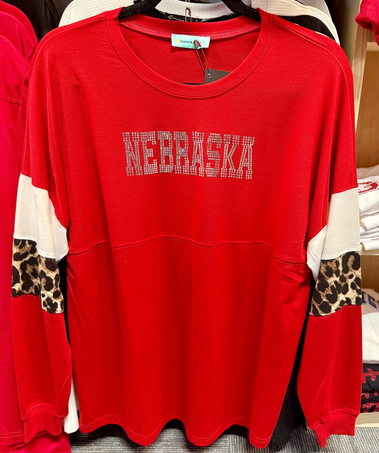 RED LONG SLEEVE ANIMAL PRINT ACCENT